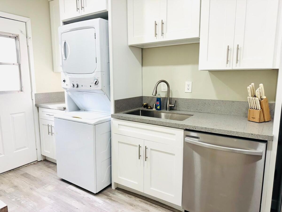 Urban Oasis Stylish Comfort In Northpark South Park Apartment