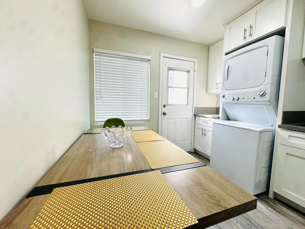 Urban Oasis Stylish Comfort In Northpark South Park Apartment