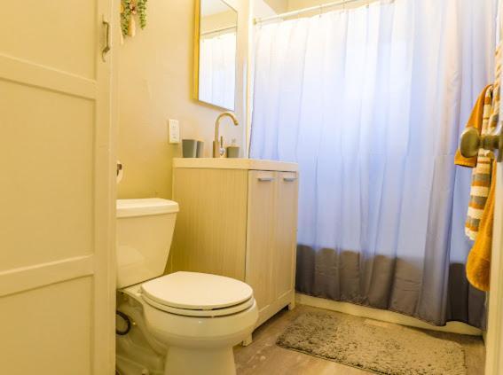 Apartment Urban Oasis Stylish Comfort In Northpark South Park *
