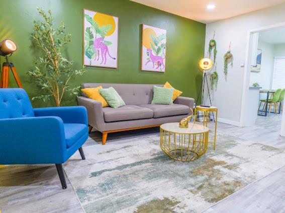 Apartment Urban Oasis Stylish Comfort In Northpark South Park *